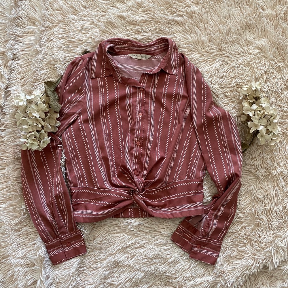 Adorable Knot Crop Top❤️
